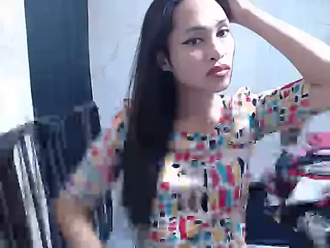 Wiynwyn Delamerced1989 online show from July 5, 11:50 am