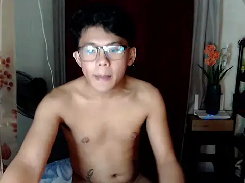 Snapshot of twink_asianbunny chatting on October 15, 3:23 pm twink asianbunny online show from October 15, 3:23 pm