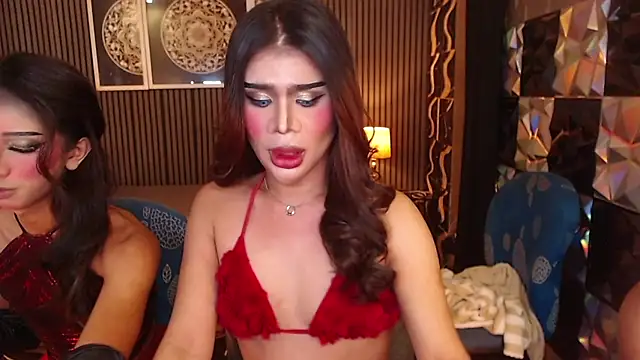 Snapshot of BigCockMaxineTS chatting on July 30, 11:53 am BigCockMaxineTS online show from July 30, 11:53 am