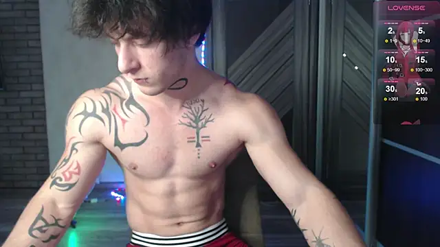 Snapshot of Brendan__Piks chatting on November 22, 9:41 am Brendan Piks online show from November 22, 9:41 am