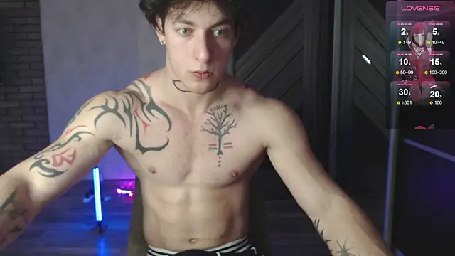 Snapshot of Brendan__Piks chatting on November 24, 9:53 am Brendan Piks online show from November 24, 9:53 am