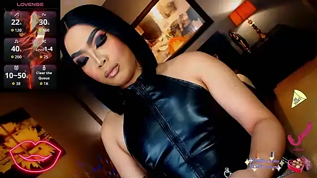 Snapshot of FridaHumphrey chatting on October 20, 6:08 pm FridaHumphrey online show from October 20, 6:08 pm