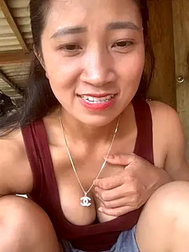 ThiHa003 online show from September 19, 9:00 am