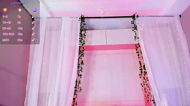 Snapshot of CamiGox chatting on March 6, 4:09 am CamiGox online show from March 6, 4:09 am