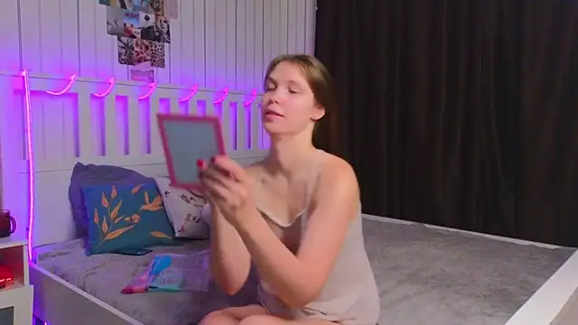 BeatrixCarIeton online show from November 8, 7:12 pm