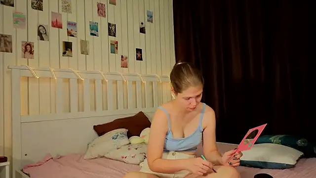 BeatrixCarIeton online show from December 20, 8:16 pm