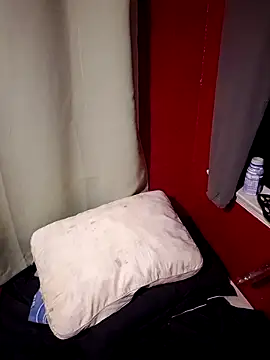 Snapshot of Cnutt310 chatting on October 24, 7:49 am Cnutt310 online show from October 24, 7:49 am