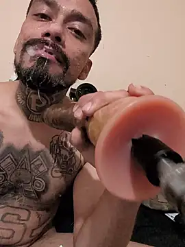 Cnutt310 online show from March 21, 2:31 pm