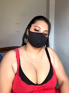 Snapshot of Momita-1 chatting on November 3, 6:47 am Momita-1 online show from November 3, 6:47 am