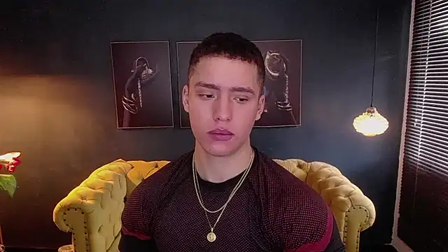 Snapshot of deivid_parker chatting on April 17, 1:58 pm deivid parker online show from April 17, 1:58 pm