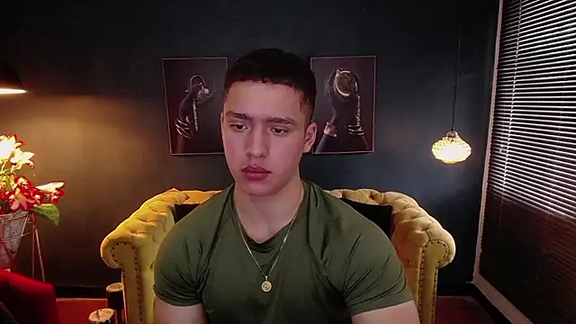Snapshot of deivid_parker chatting on April 29, 2:10 pm deivid parker online show from April 29, 2:10 pm