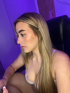 KYLIE JONES6 online show from June 11, 2:53 am