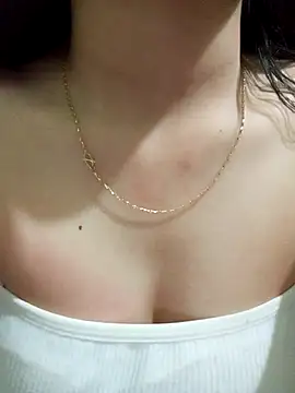 Snapshot of Mina-2468 chatting on October 25, 3:40 pm Mina-2468 online show from October 25, 3:40 pm