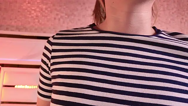 ambar rosse25 online show from October 16, 11:33 am