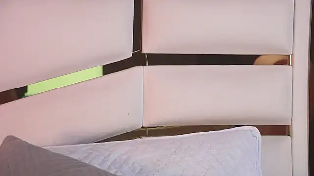 ambar rosse25 online show from March 22, 11:35 am