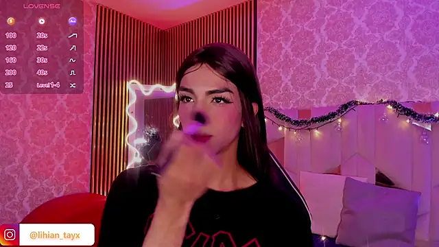 LIHIAN TAY online show from December 19, 3:46 am