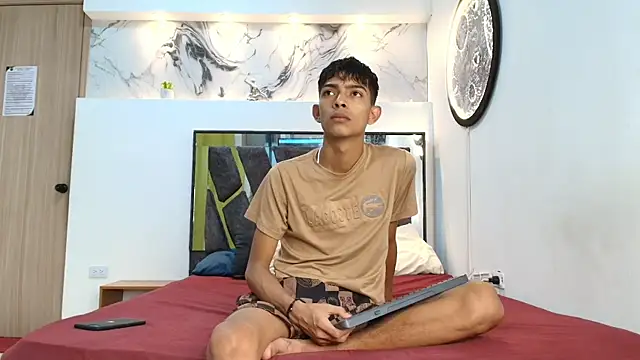 PRETTY SEX1 online show from September 26, 7:12 am