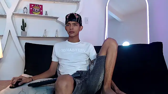 PRETTY SEX1 online show from October 21, 1:12 pm