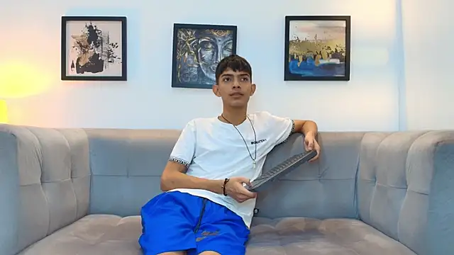 PRETTY SEX1 online show from February 5, 1:27 pm