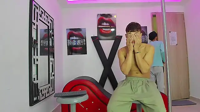 RED EMPIRE online show from September 26, 1:26 pm