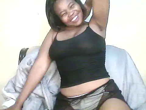 Snapshot of CharlotteXXX chatting on April 22, 10:33 pm CharlotteXXX online show from April 22, 10:33 pm