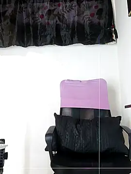 angierot2025 online show from July 15, 7:52 pm