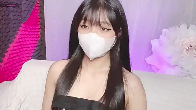 kemybaby online show from November 3, 6:09 pm