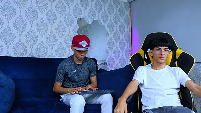 The slim boyss3 online show from September 11, 1:44 pm