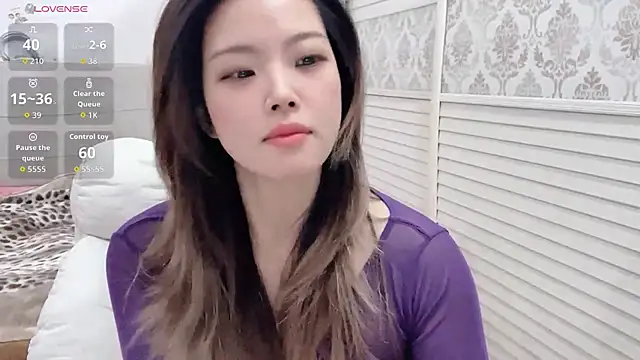 Snapshot of Holiland chatting on November 28, 12:57 am Holiland online show from November 28, 12:57 am