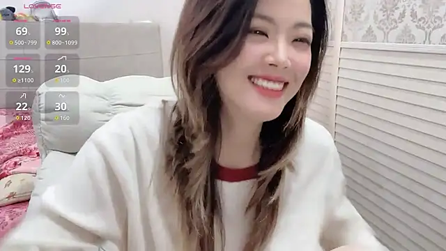 Snapshot of Holiland chatting on December 5, 12:58 pm Holiland online show from December 5, 12:58 pm