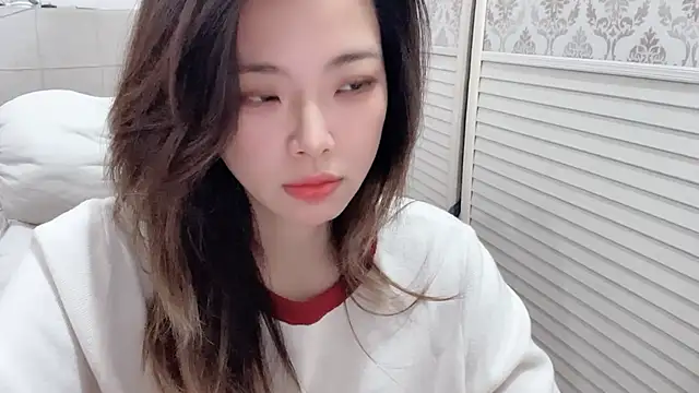 Snapshot of Holiland chatting on December 16, 1:32 am Holiland online show from December 16, 1:32 am