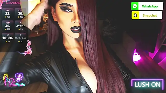 KarlaFrost online show from June 6, 5:06 pm