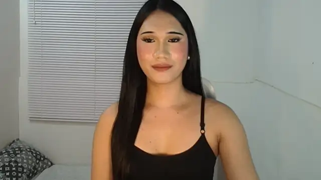 Snapshot of Leighs_Celine chatting on February 6, 3:04 pm Leighs Celine online show from February 6, 3:04 pm