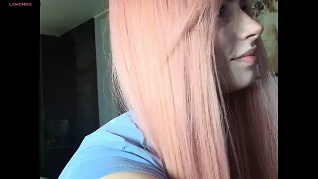 Snapshot of PieraMarch chatting on March 15, 5:41 pm PieraMarch online show from March 15, 5:41 pm