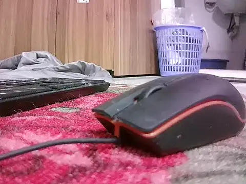 Snapshot of -Luxury chatting on November 12, 10:26 am -Luxury online show from November 12, 10:26 am