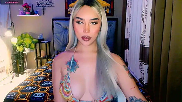 Franchesca Trans online show from November 17, 2:06 am