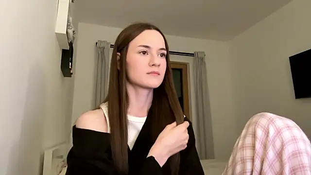 Snapshot of TenDouble chatting on March 13, 9:21 pm TenDouble online show from March 13, 9:21 pm