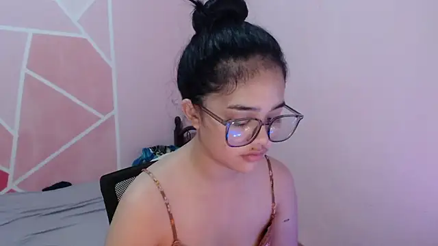 aaliyah walker online show from November 24, 10:48 am