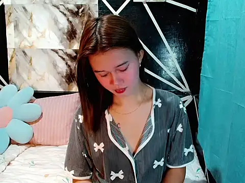 urgirl mikah online show from December 19, 3:13 am