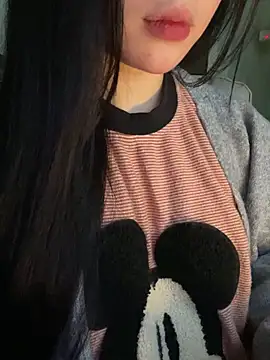 Snapshot of Nancy68 chatting on February 4, 5:35 am Nancy68 online show from February 4, 5:35 am