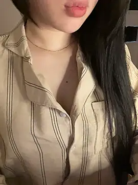 Snapshot of Nancy68 chatting on March 18, 5:54 am Nancy68 online show from March 18, 5:54 am