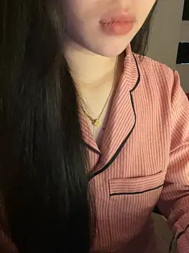 Snapshot of Nancy68 chatting on March 23, 5:44 am Nancy68 online show from March 23, 5:44 am