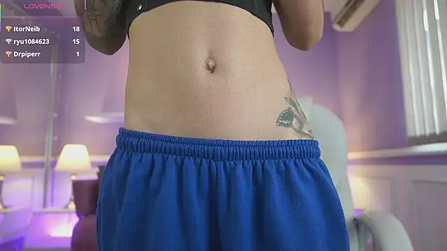 NicoleCrawft online show from October 4, 7:12 pm