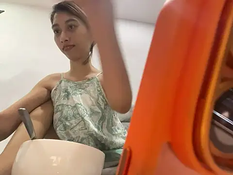 Snapshot of bimwet189 chatting on November 7, 5:29 am bimwet189 online show from November 7, 5:29 am