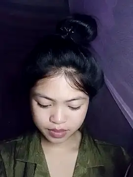 Thy00   online show from November 10, 3:22 pm