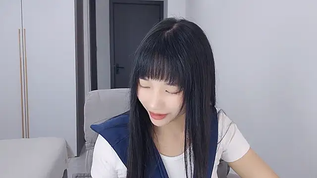 Lisa-3333 online show from September 18, 2:30 pm