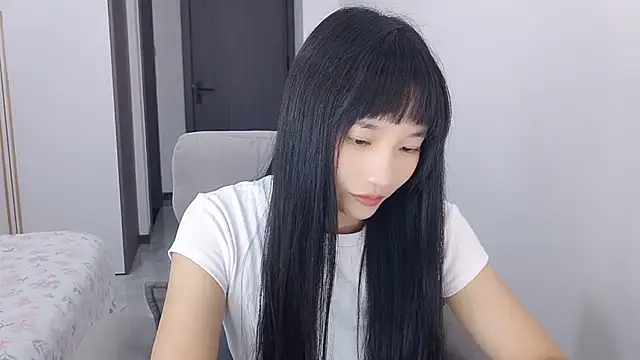 Lisa-3333 online show from October 2, 1:18 pm