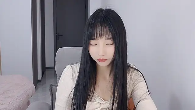 Lisa-3333 online show from November 28, 1:25 pm