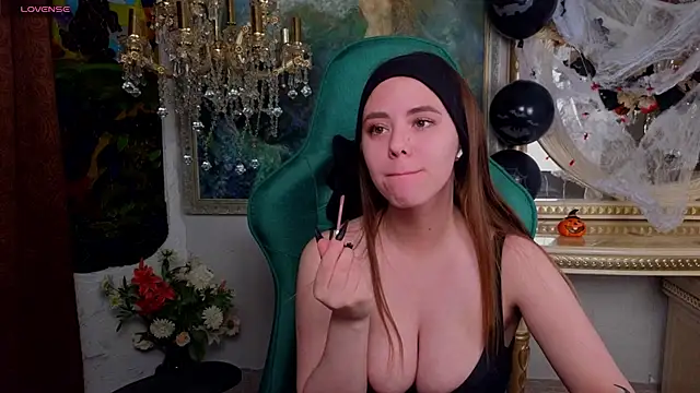 IvoryWood  online show from October 8, 12:14 pm