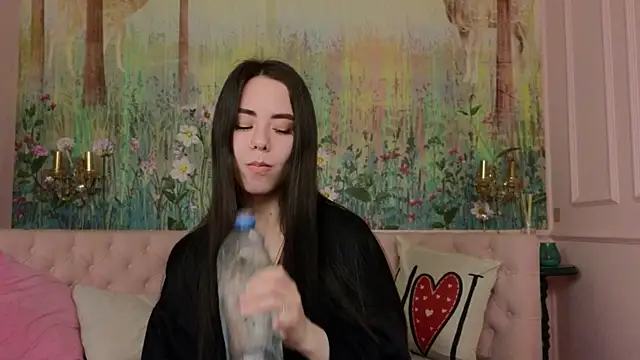 IvoryWood  online show from June 14, 7:49 pm
